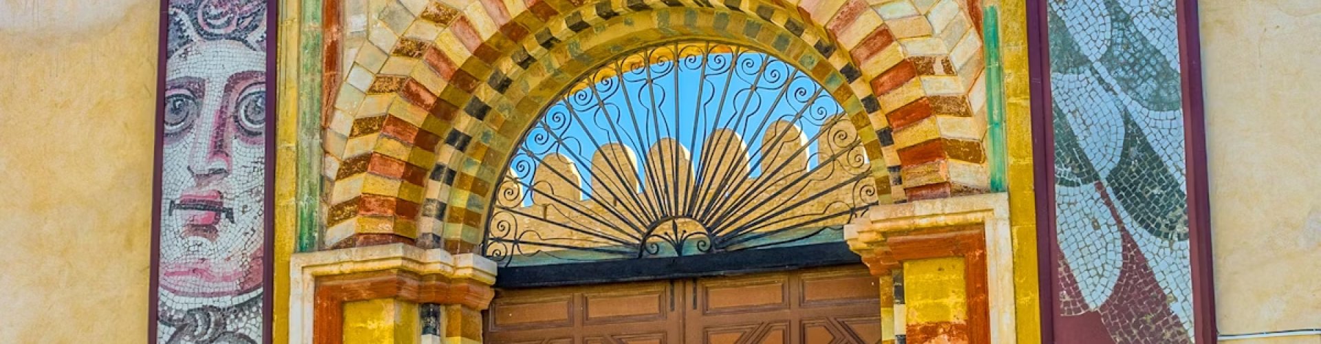 Street parking in Sousse, TN